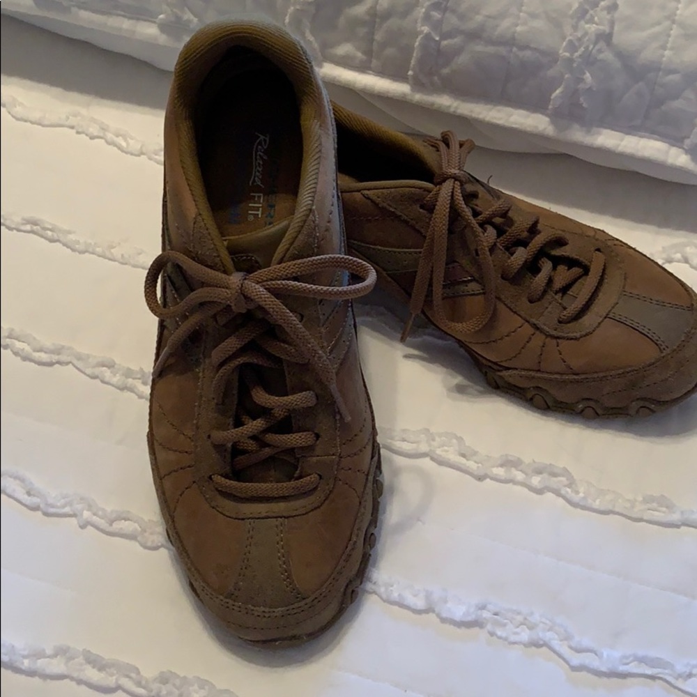 Skechers
